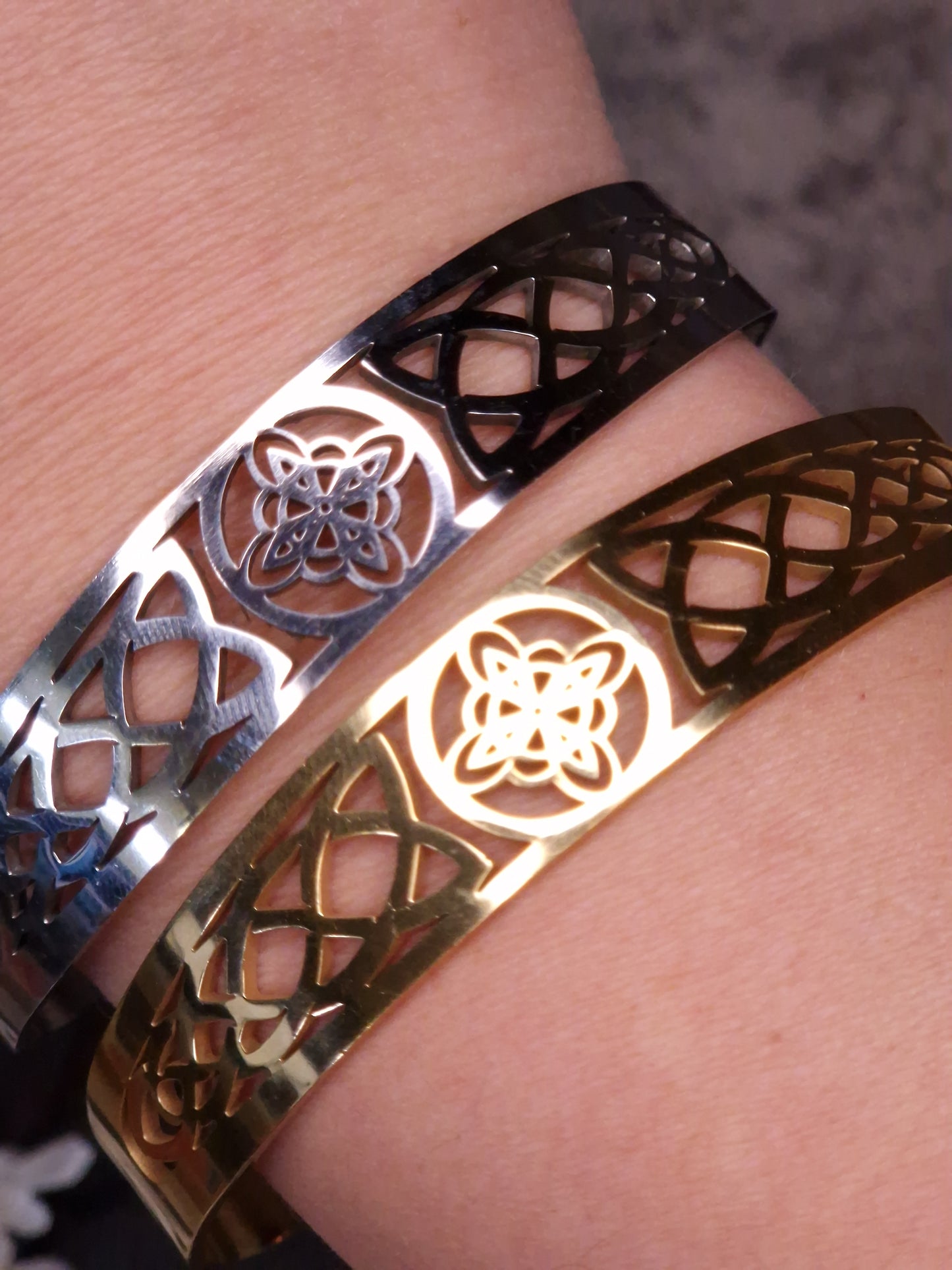 Armreifen Hexenknoten silber & gold