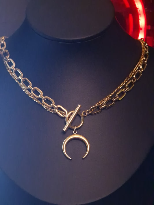 Kraftvolle Halbmond Kette gold