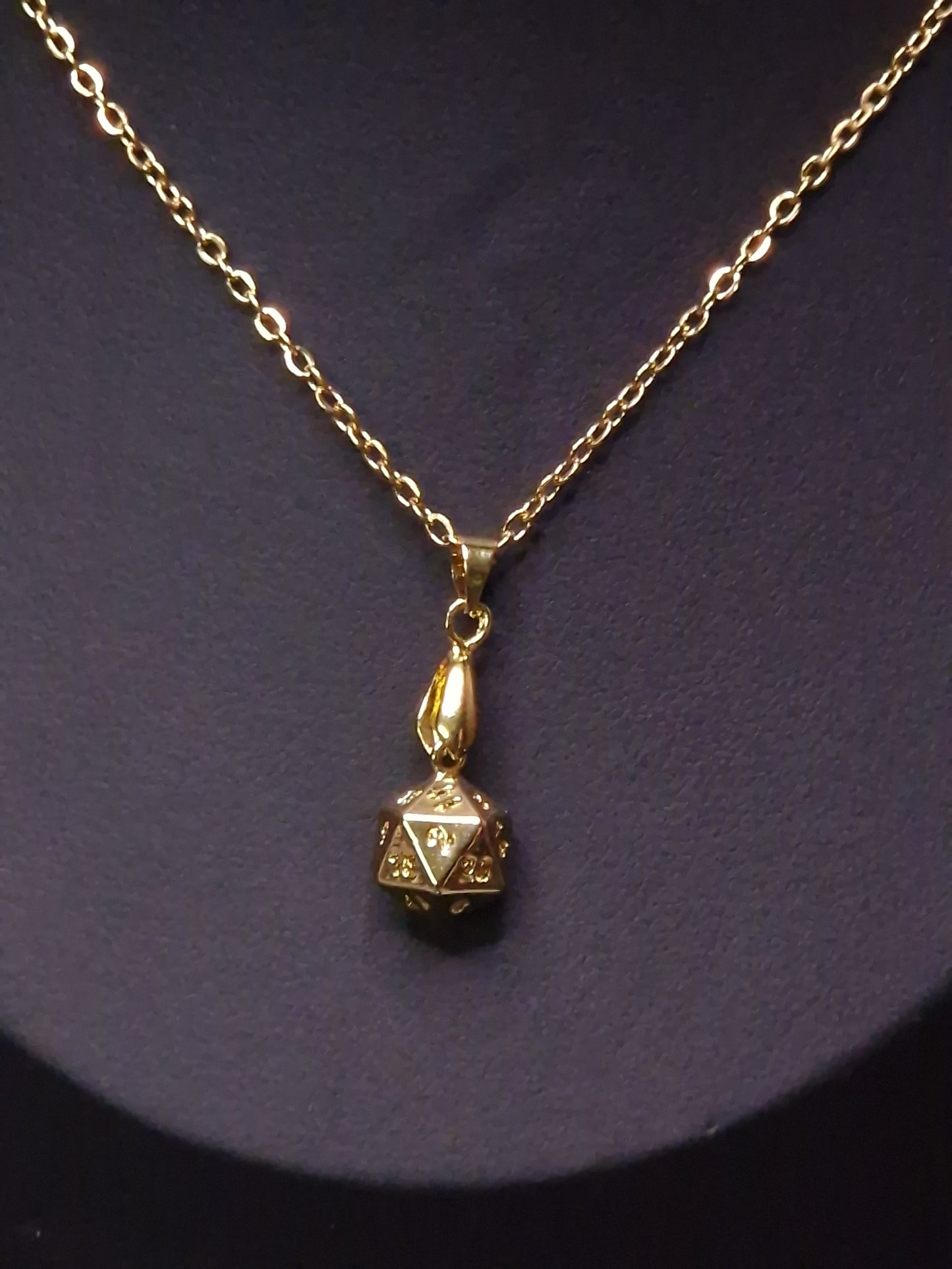 D20 Schmuck Set I Kette & Ohrringe I Gold