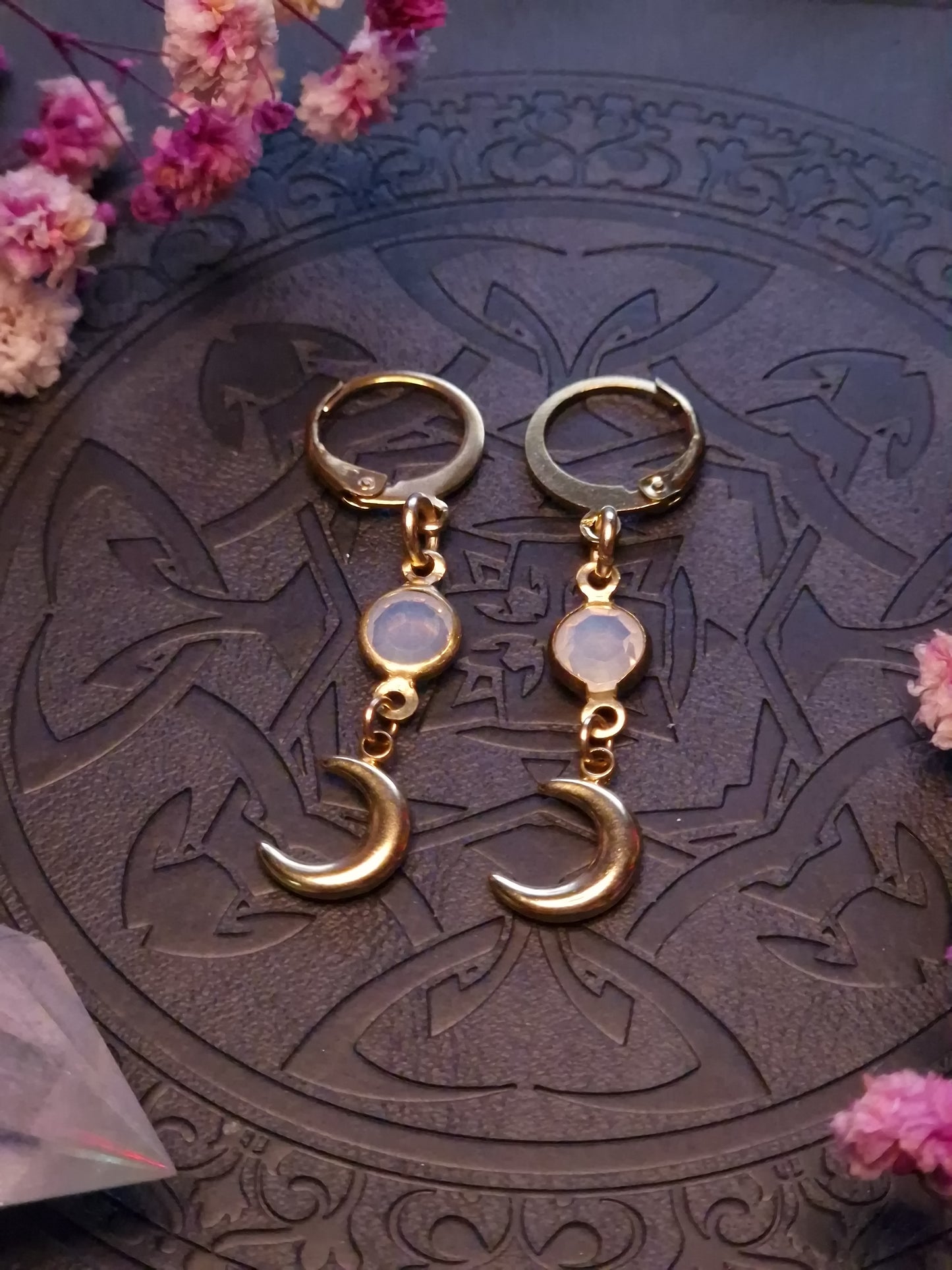 Lunar Opal Drops gold