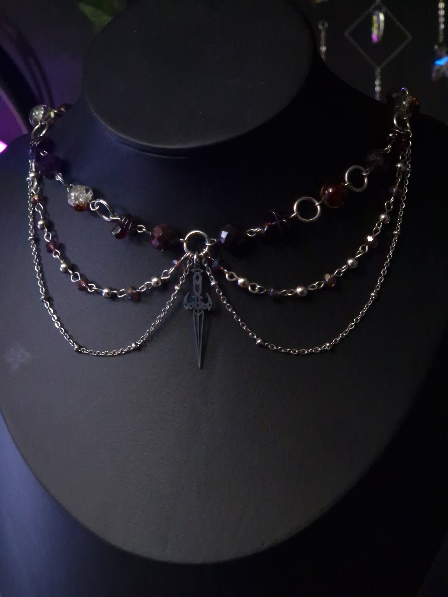 Granat-Collier „Schwert der Leidenschaft“ silber