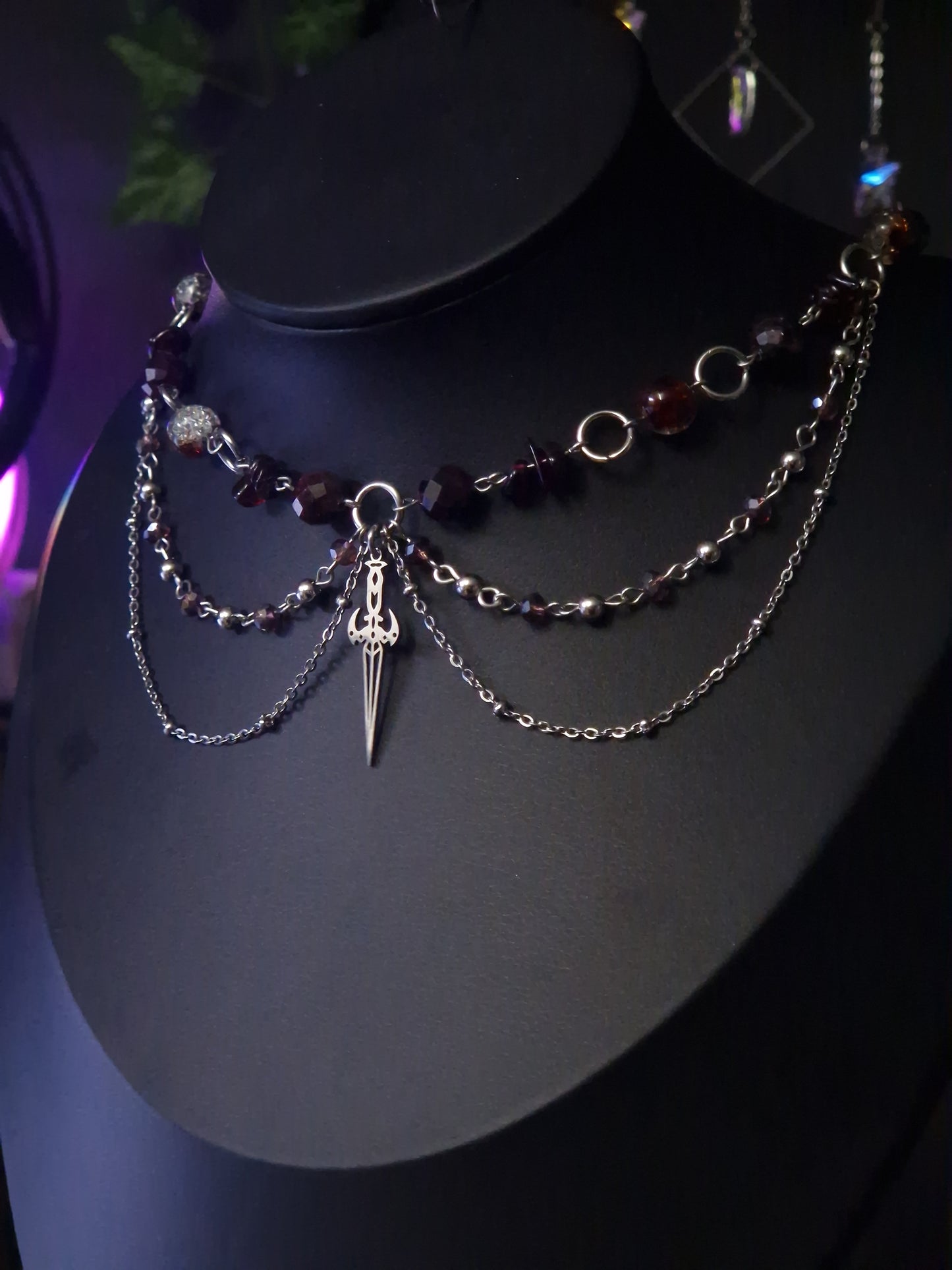 Granat-Collier „Schwert der Leidenschaft“ silber