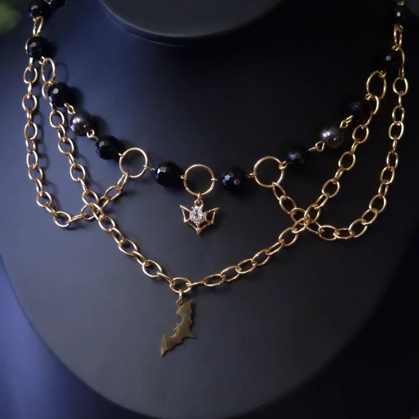 Onyx Kette mit Fledermaus gold