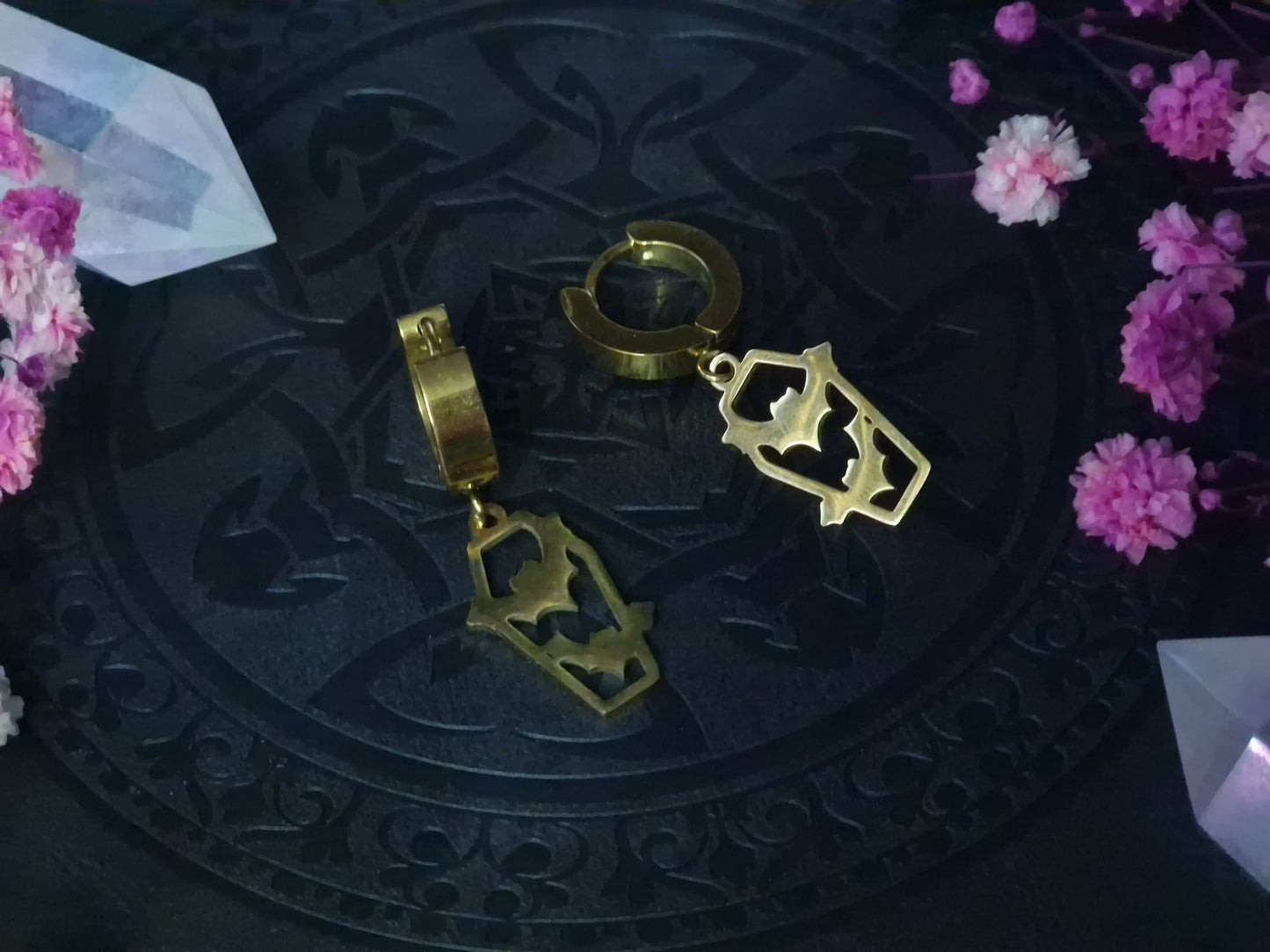 Bat Coffin Ohrringe gold