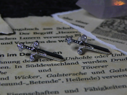 Dagger’s Whisper – Ohrstecker