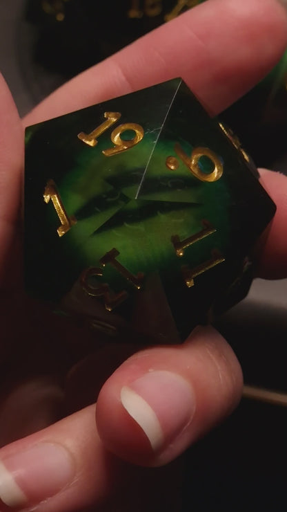 „Dragon’s Gaze“ – Chunky D20