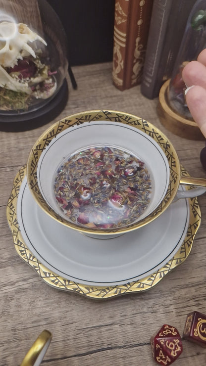 Crimson Bloom – Dice Tray Teacup