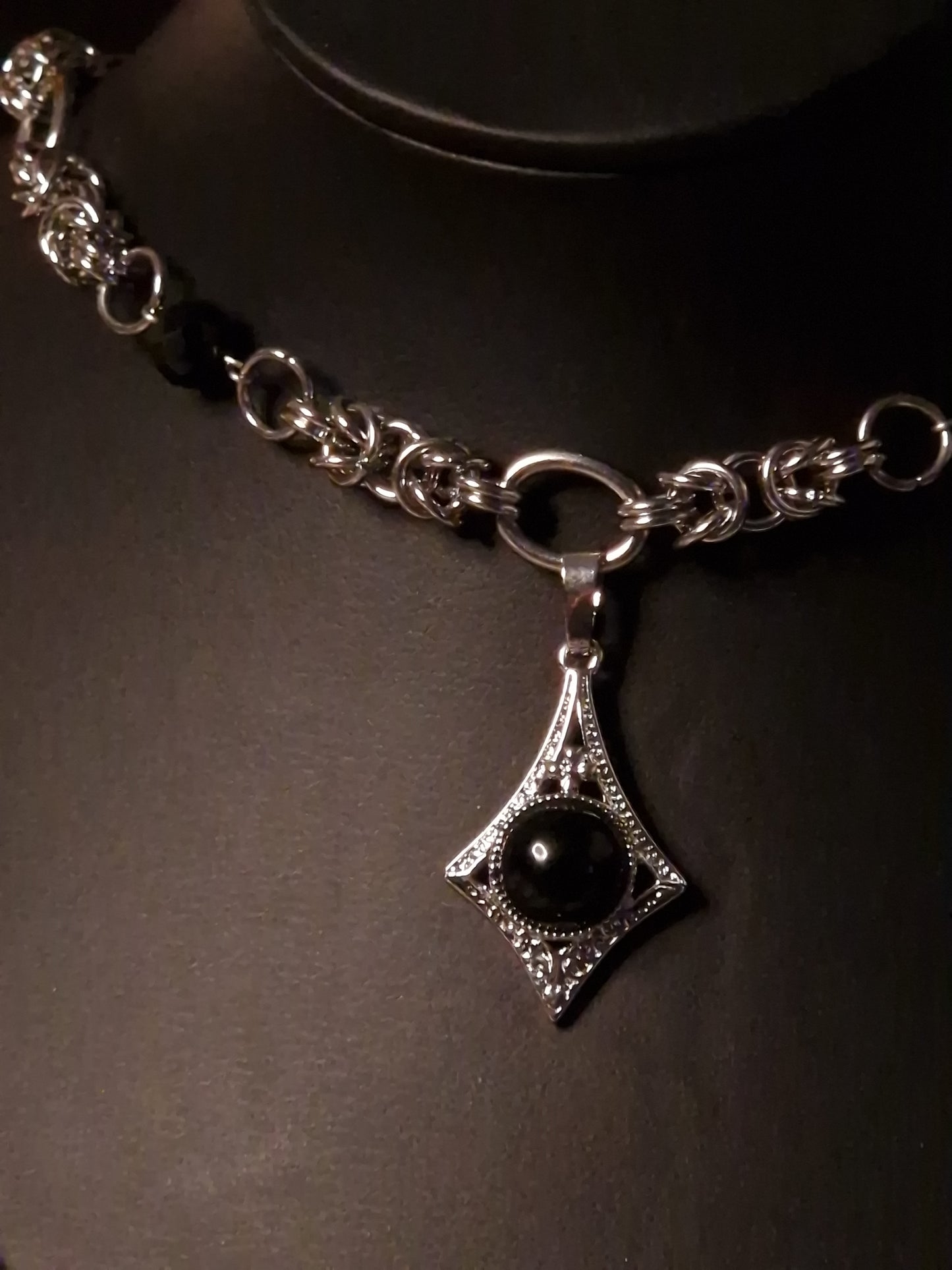 Chainspell „Eclipsed Guardian“