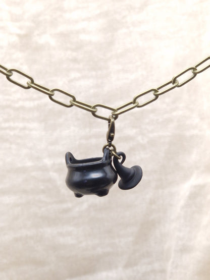 Hexenkesel mit Hut Charm