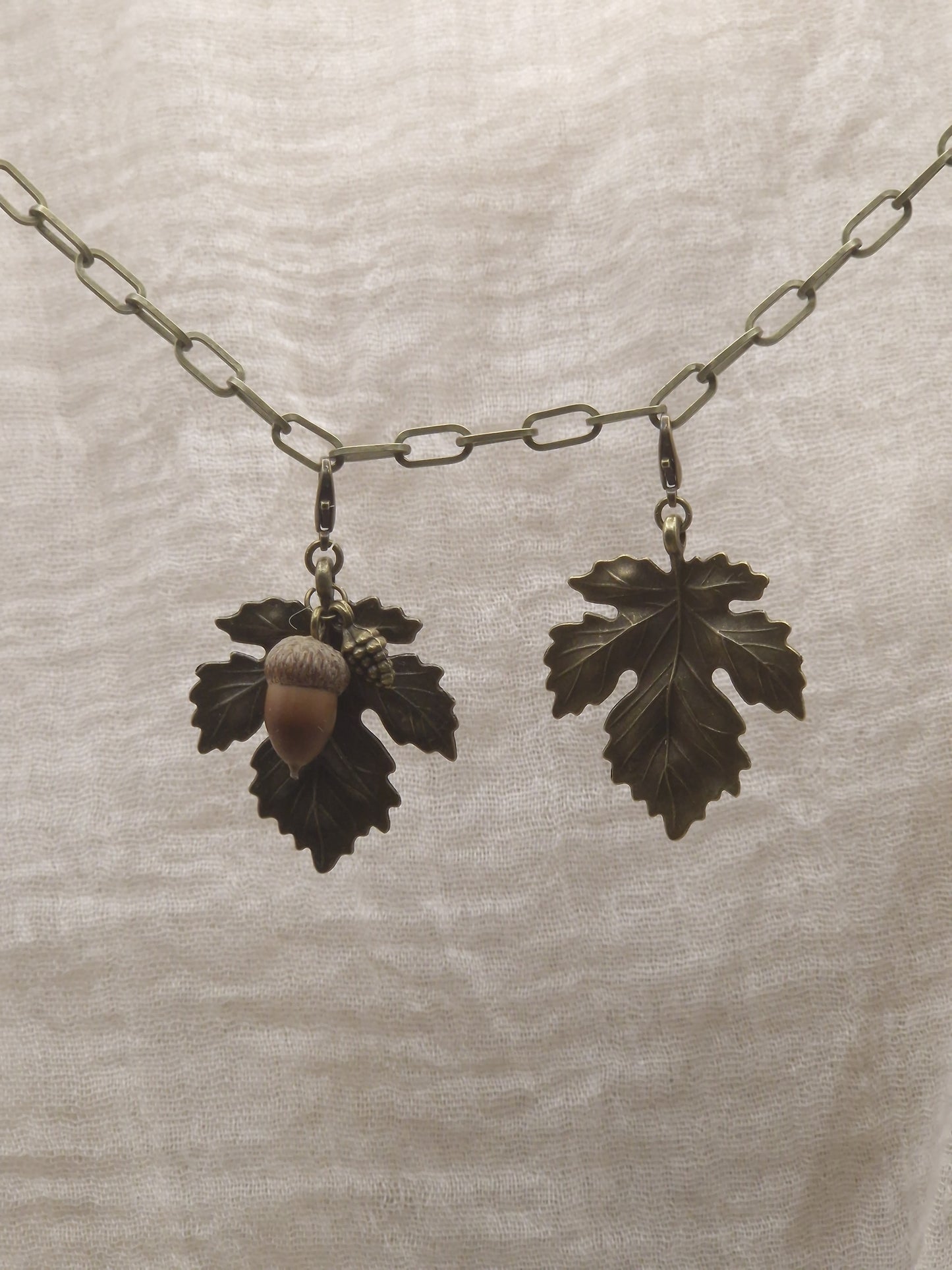 Ahorn Blatt Charm