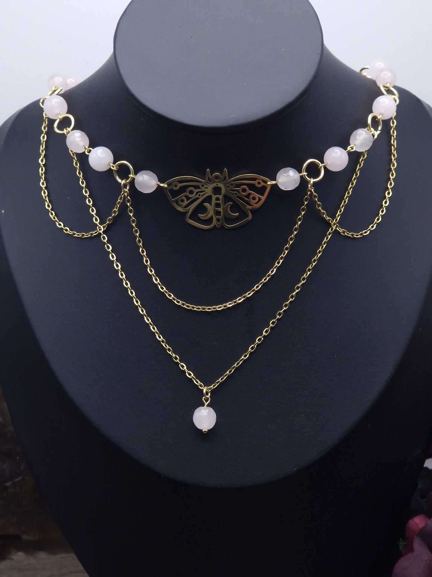 Rosenquarz Collier Moth & Moonlight
