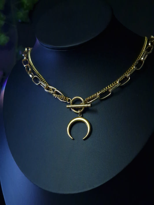 Kraftvolle Halbmond Kette gold
