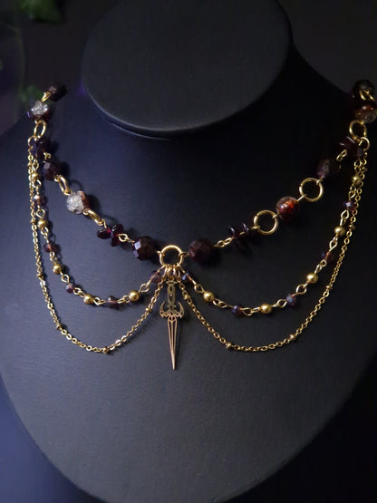Granat-Collier „Schwert der Leidenschaft“ gold