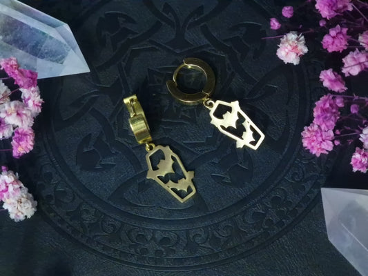 Bat Coffin Ohrringe gold
