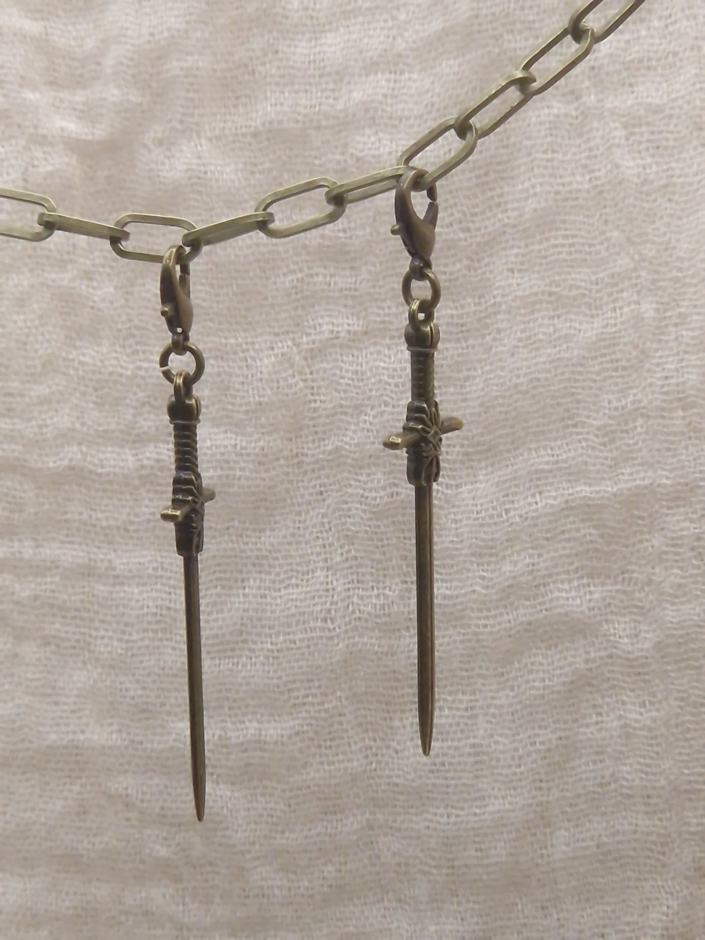 kleines Schwert Charm
