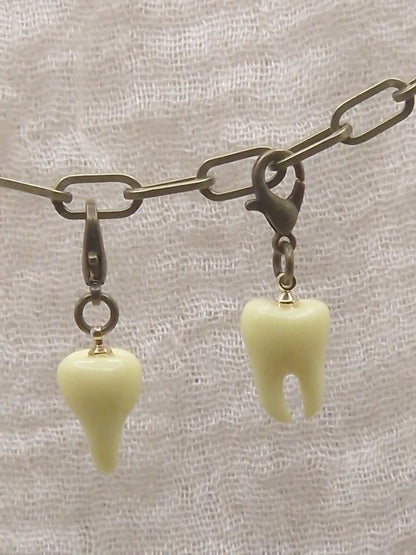 Zähnchen Charm