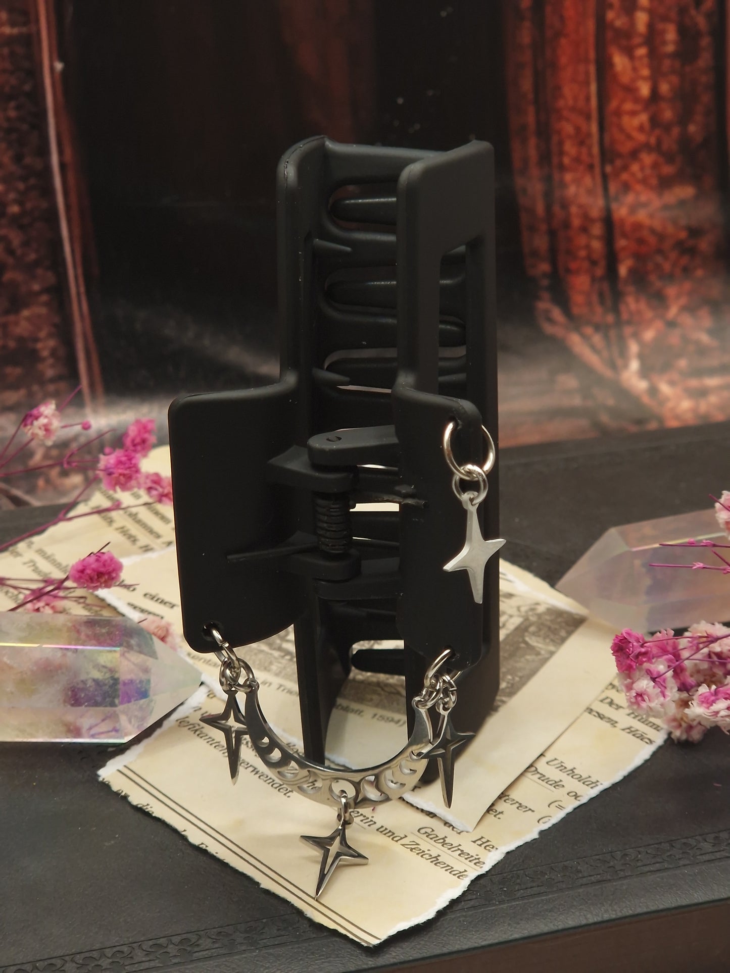 Nocturne Crescent – Schwarze Mondklammer