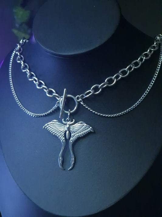 Chunky Luna Moth Kette silber