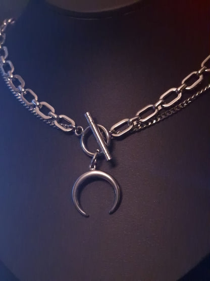 Kraftvolle Halbmond Kette silber
