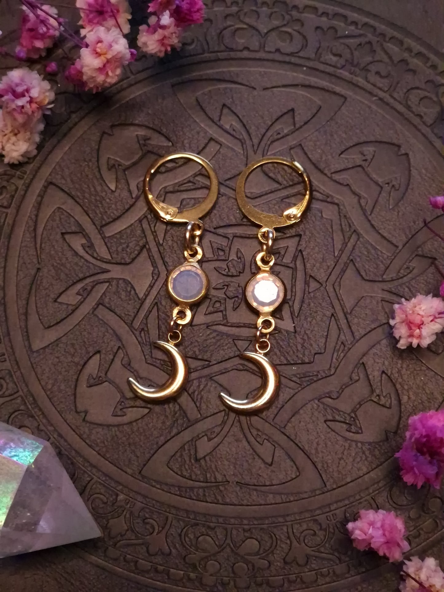 Lunar Opal Drops gold