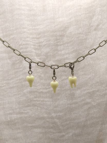 Zähnchen Charm