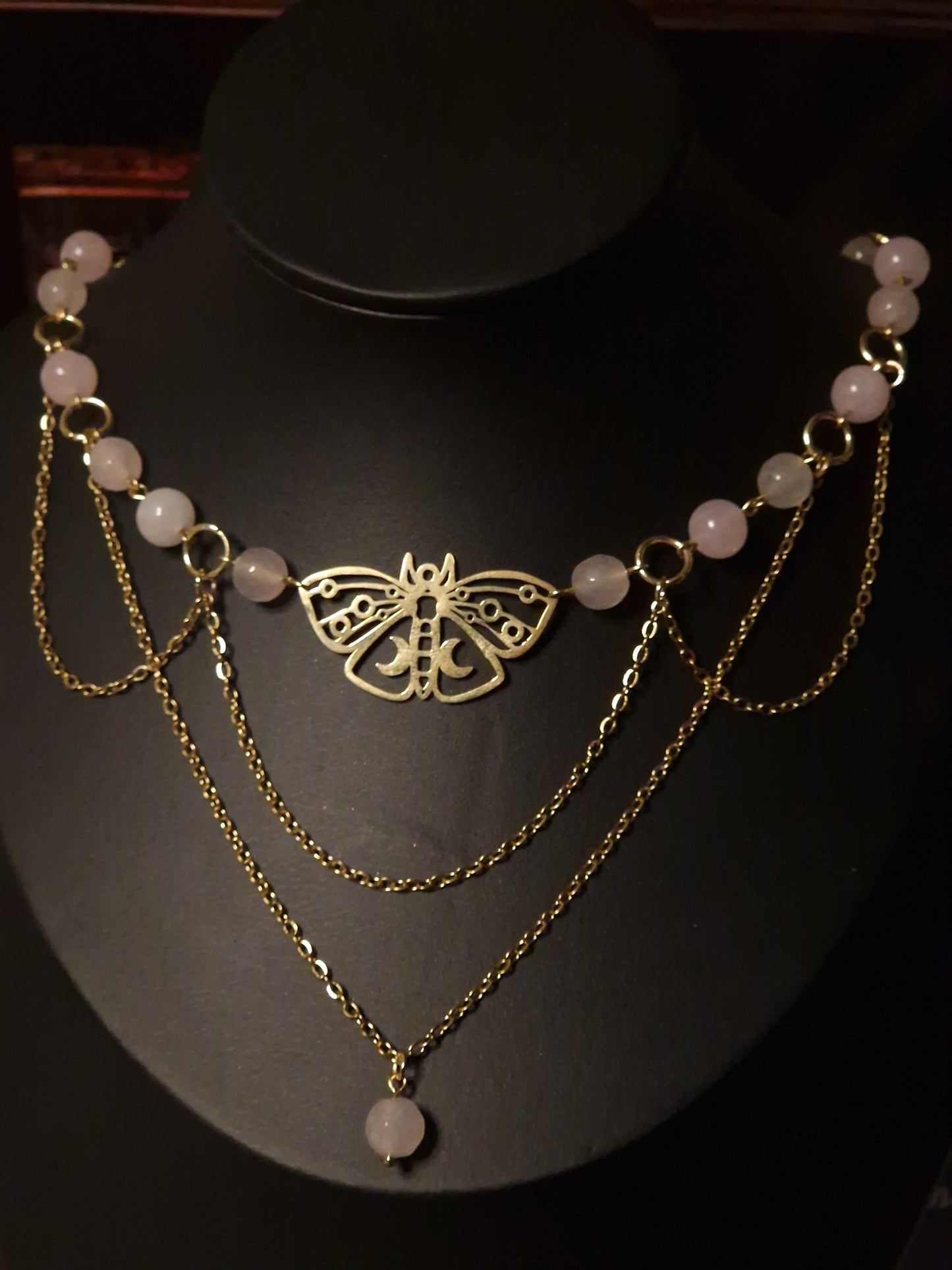 Rosenquarz Collier Moth & Moonlight