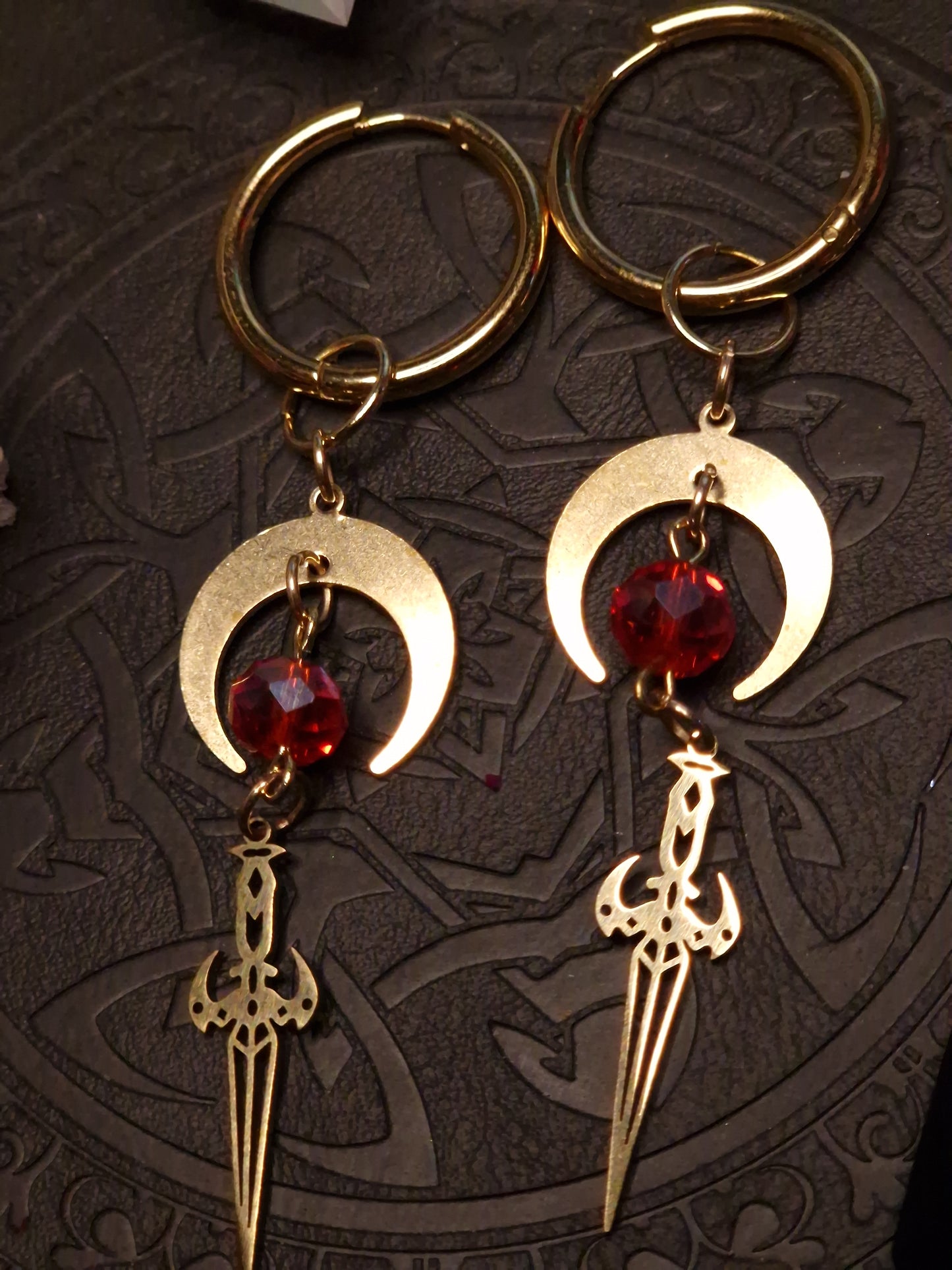 Vampires Sword gold