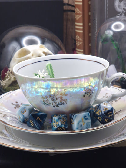 Frostbound Tides – Dice Tray Tasse