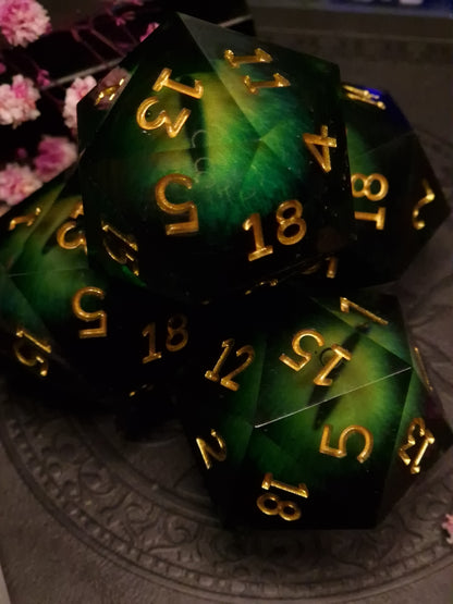 „Dragon’s Gaze“ – Chunky D20