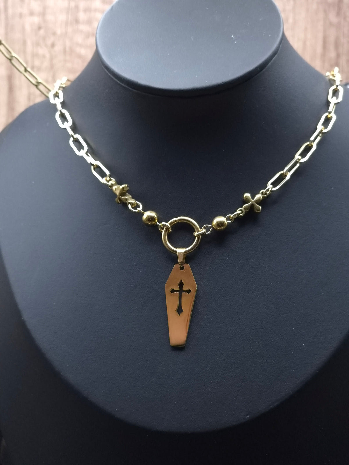 Sacred Casket – Sarg-Collier