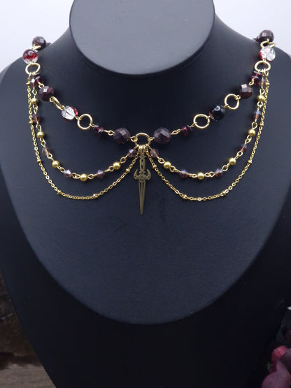 Granat-Collier  Crimson Oath – Klinge des stillen Schwurs