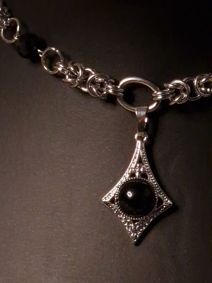 Chainspell „Eclipsed Guardian“