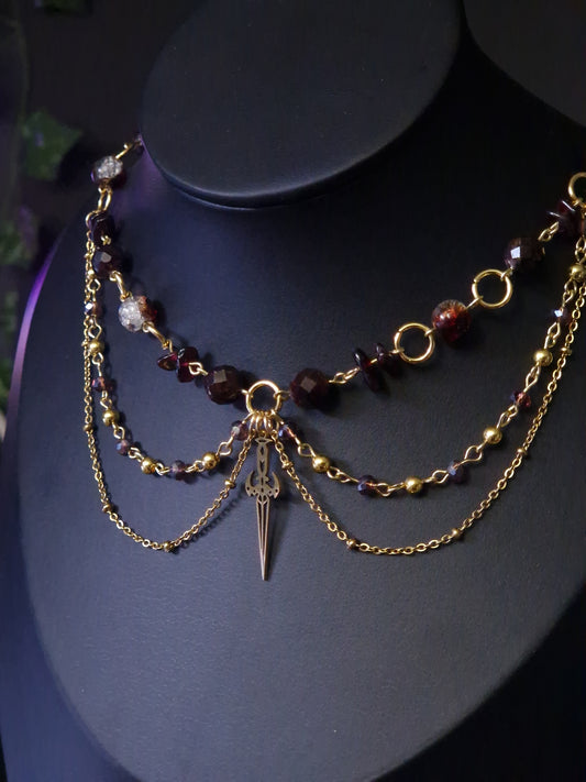 Granat-Collier „Schwert der Leidenschaft“ gold